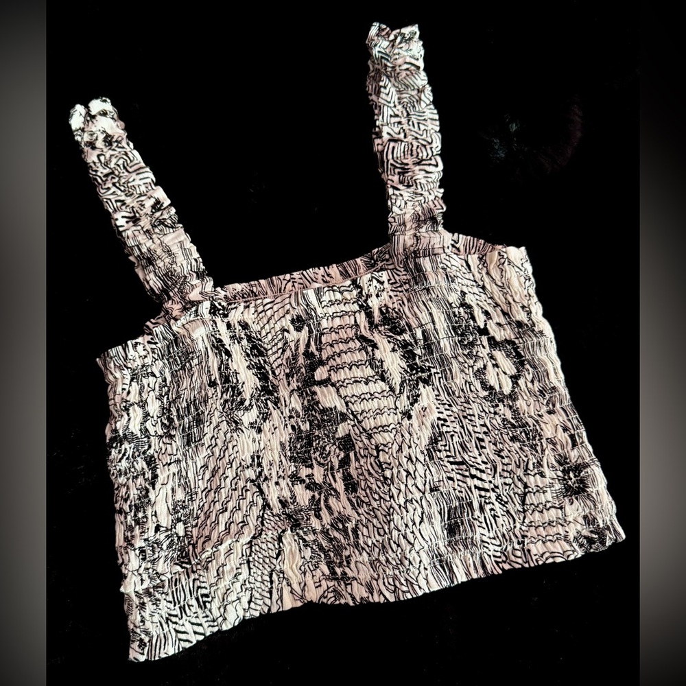 Paper Crane Black Cream Cropped Tank Top